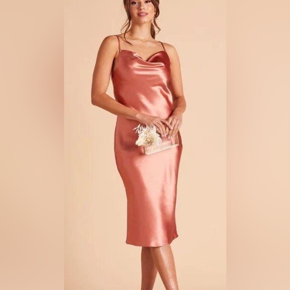 Lisa Midi Dress in Satin Terracotta